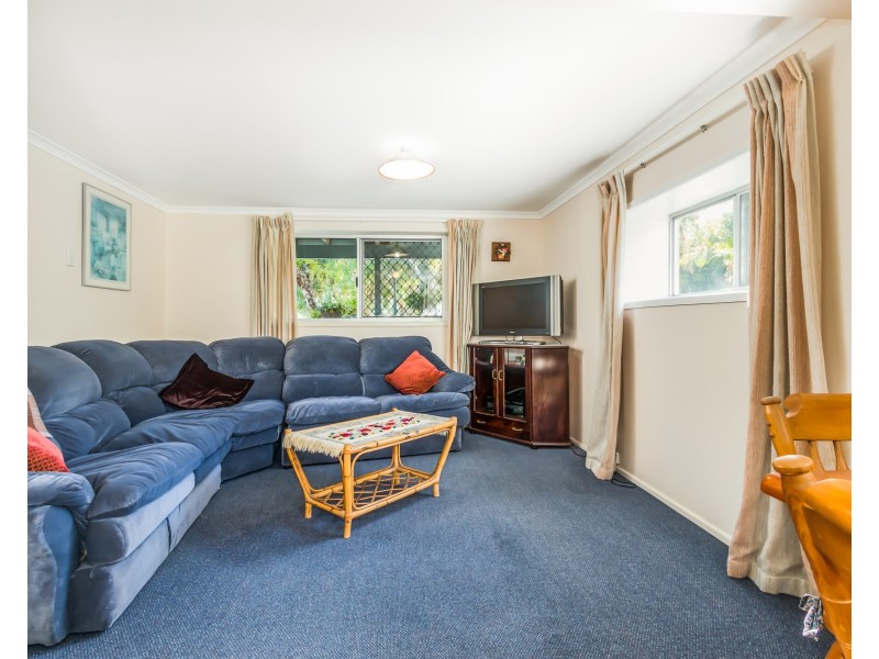 28 Montreal Street, Wishart QLD 4122