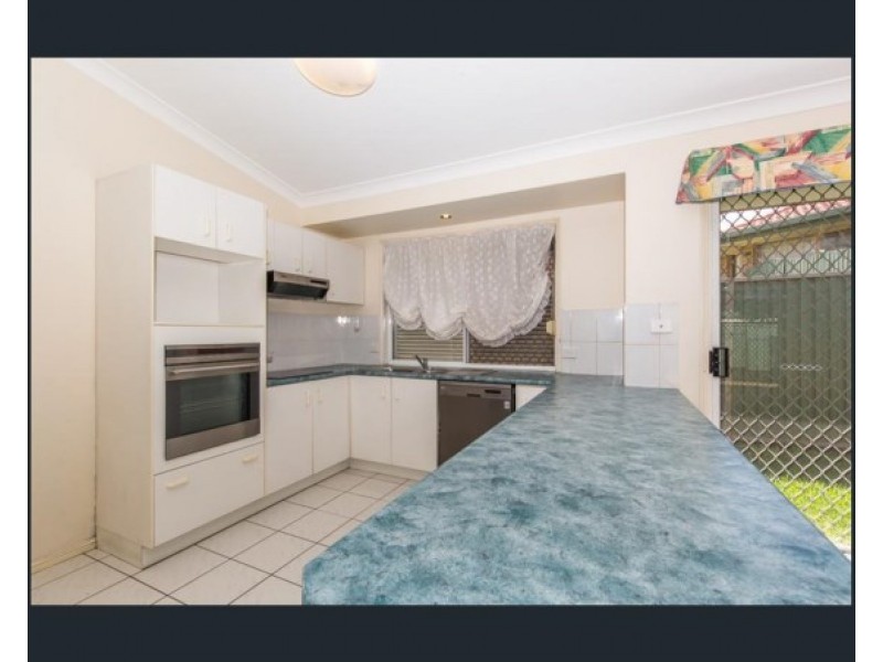 24 Hurlstone Street, Wishart QLD 4122