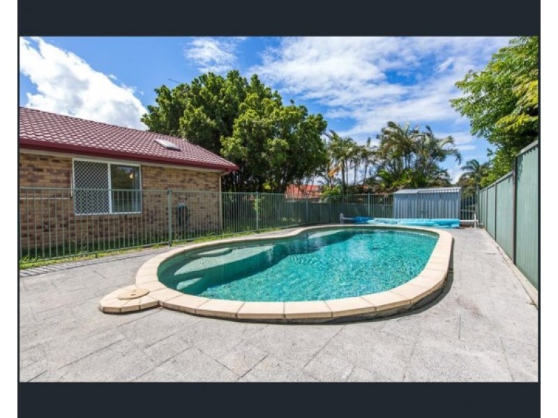 24 Hurlstone Street, Wishart QLD 4122