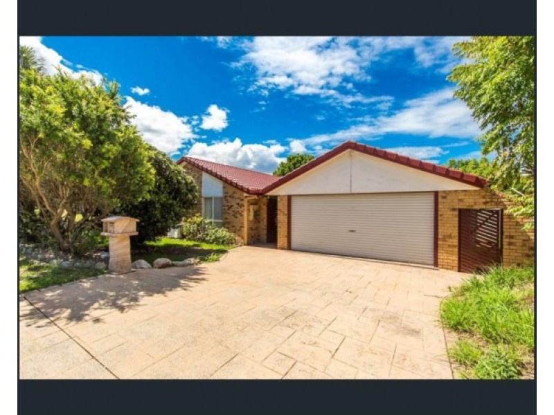 24 Hurlstone Street, Wishart QLD 4122