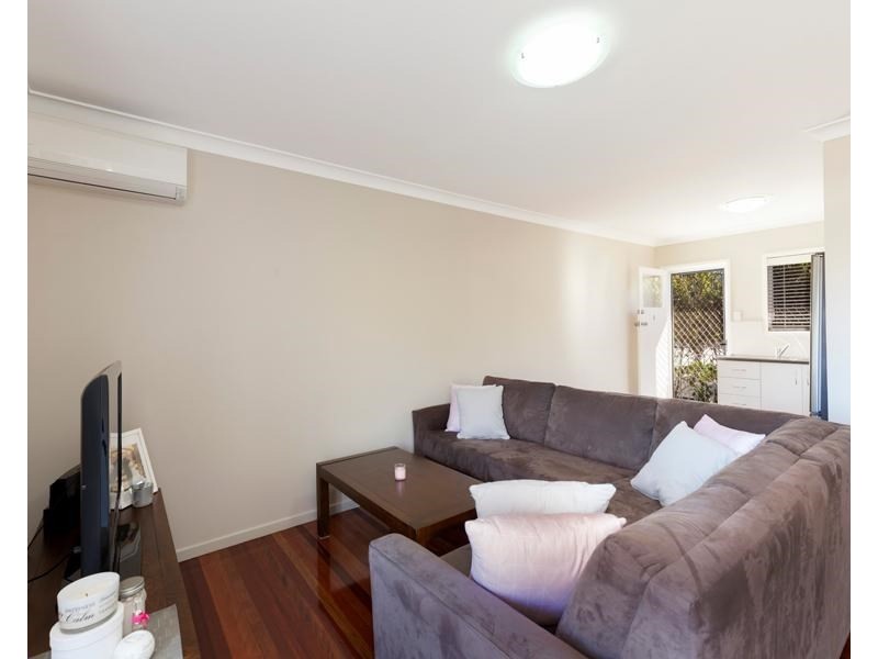 2/4 Bakewell Street, Mount Gravatt East QLD 4122