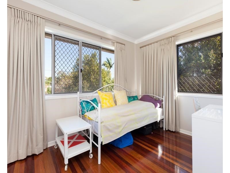 2/4 Bakewell Street, Mount Gravatt East QLD 4122