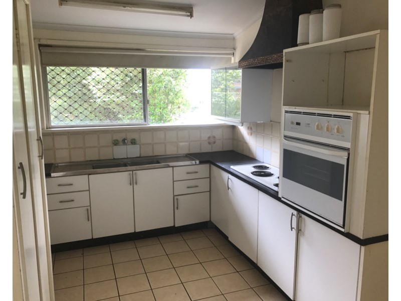 3 Westland Street, Macgregor QLD 4109