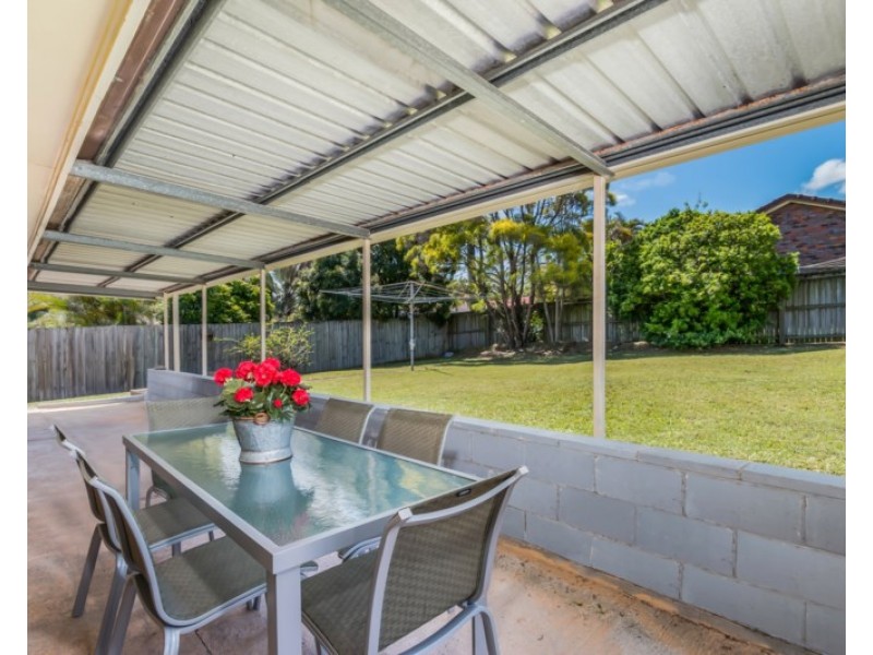 30 Barcelona Street, Wishart QLD 4122