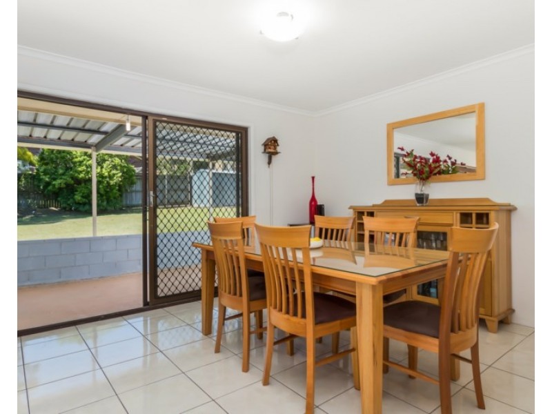 30 Barcelona Street, Wishart QLD 4122