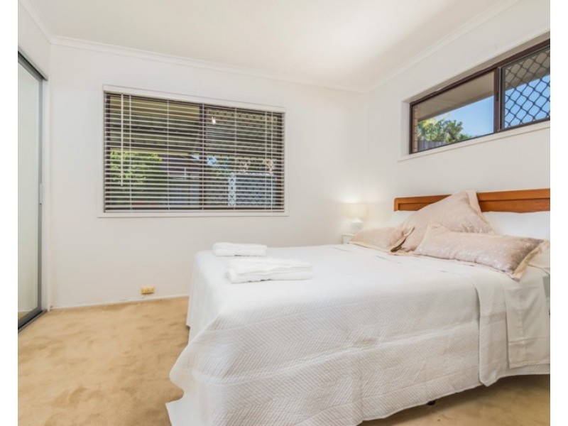 30 Barcelona Street, Wishart QLD 4122