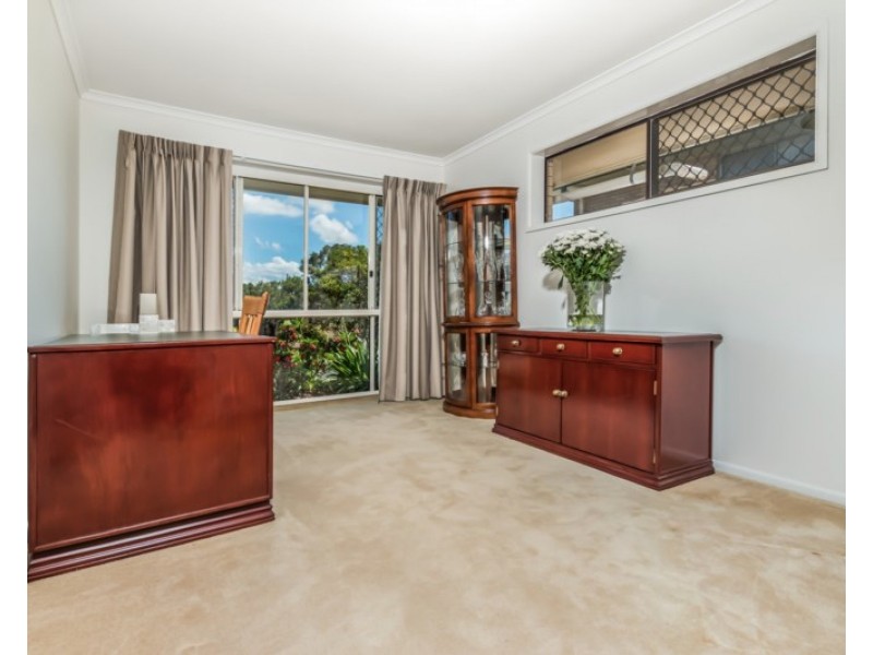 30 Barcelona Street, Wishart QLD 4122