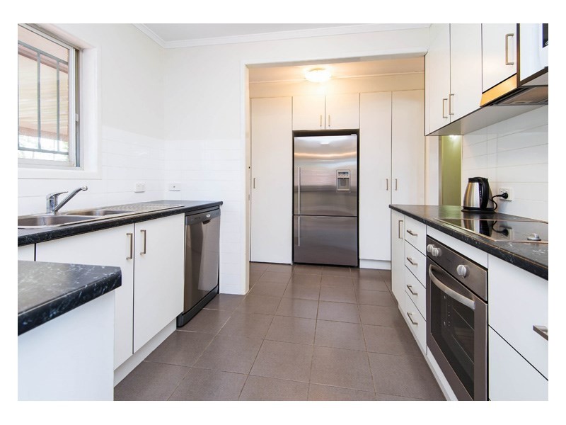 15 Kiparra Street, Mansfield QLD 4122