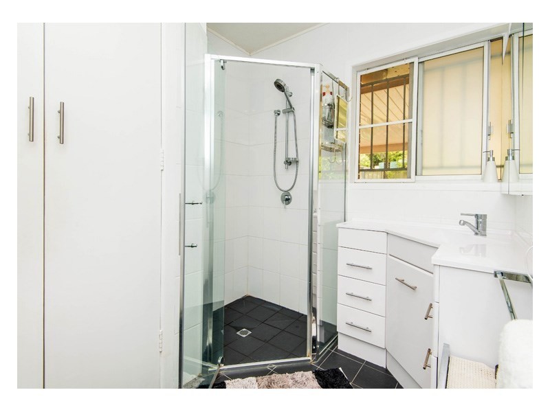 15 Kiparra Street, Mansfield QLD 4122