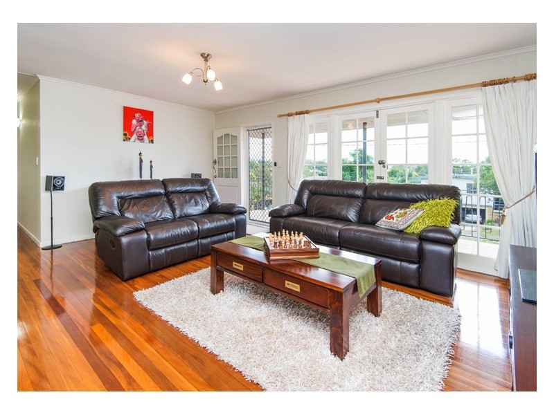 15 Kiparra Street, Mansfield QLD 4122