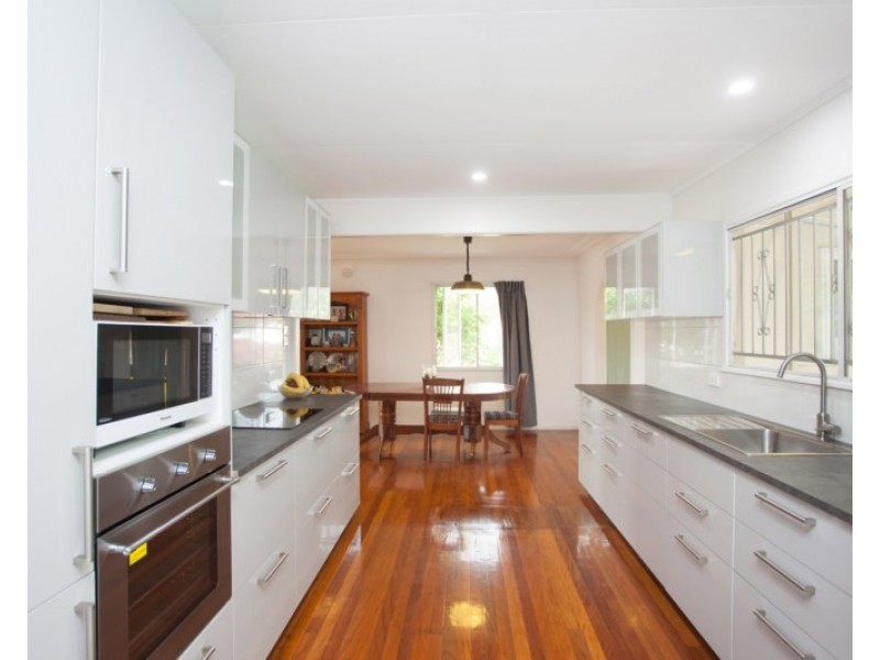 84 Wishart Road, Upper Mount Gravatt QLD 4122