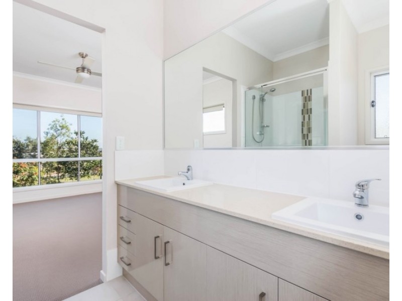 15 Ascent Place, Rochedale QLD 4123