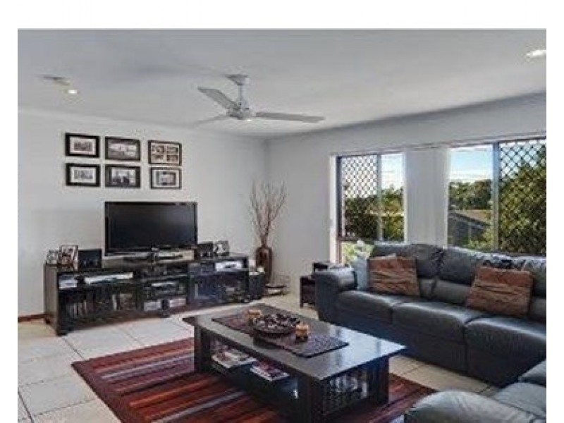 14 Knightsbridge Crescent, Rochedale South QLD 4123