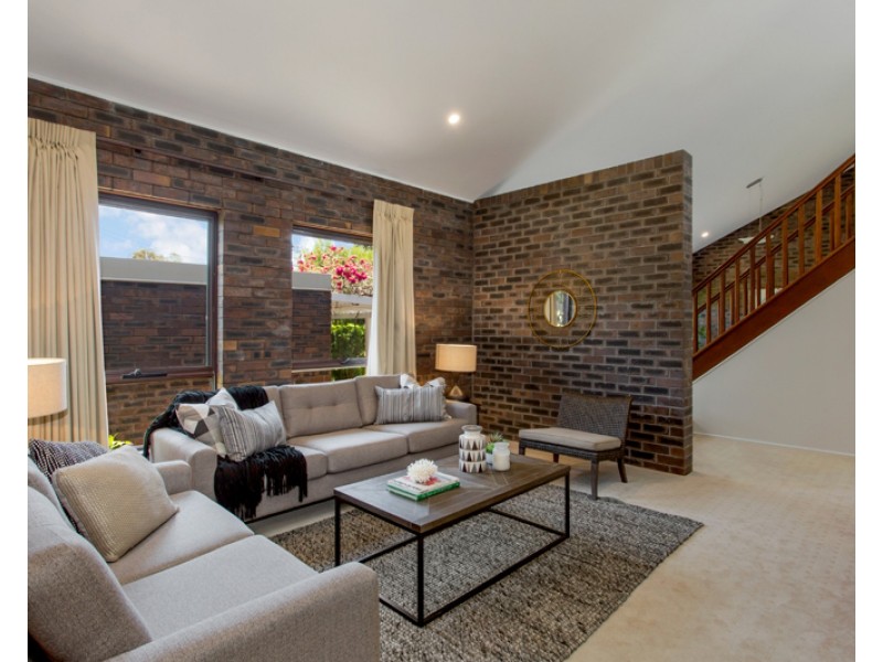 11a Starcross Street, Macgregor QLD 4109