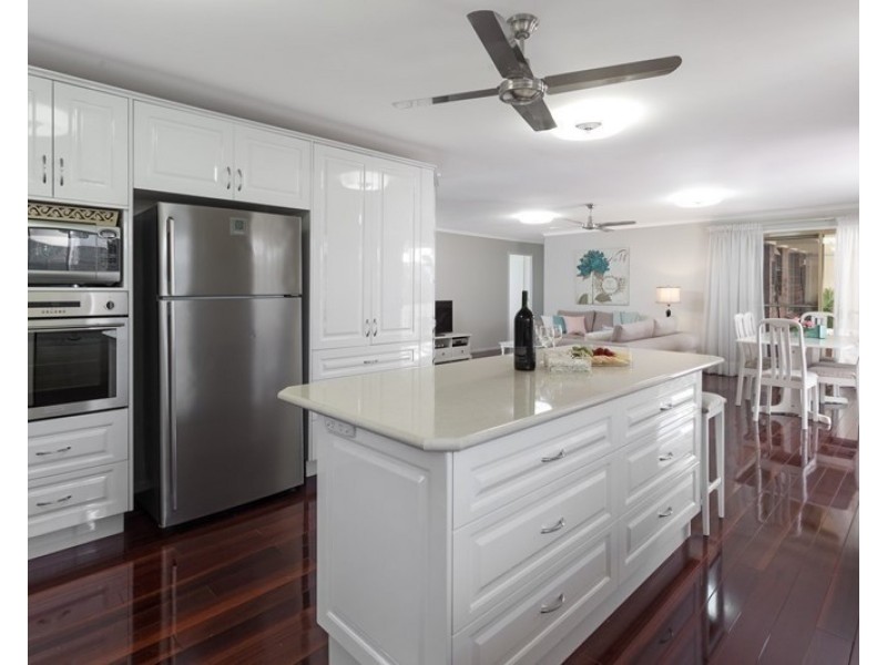 37 Rembrandt Street, Carina QLD 4152