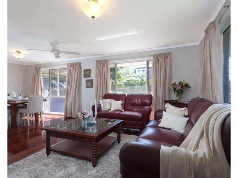 37 Rembrandt Street, Carina QLD 4152