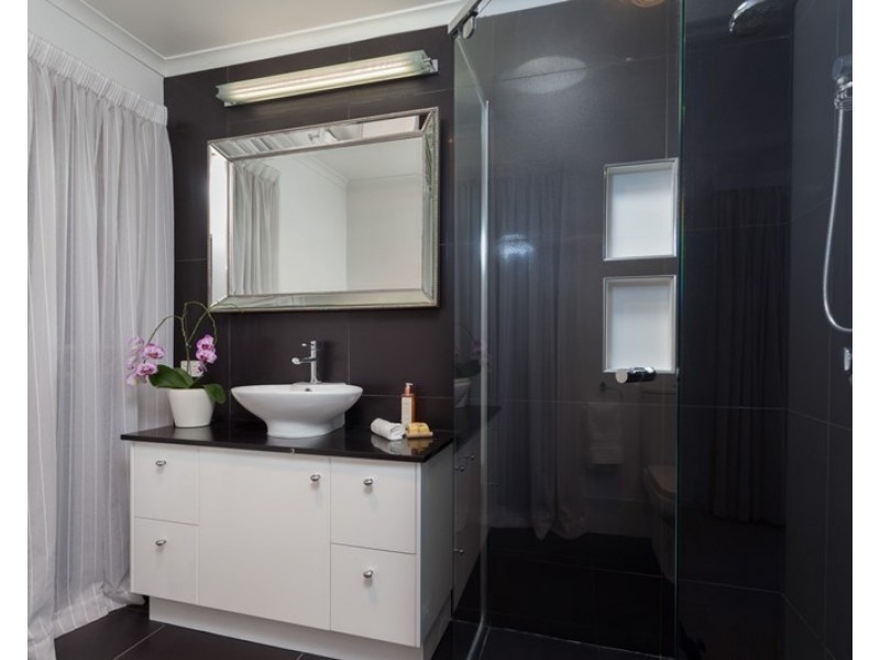 37 Rembrandt Street, Carina QLD 4152