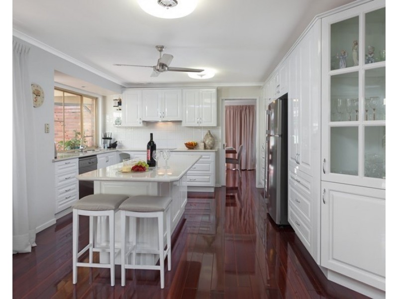 37 Rembrandt Street, Carina QLD 4152