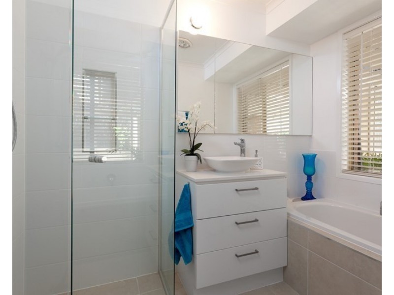 37 Rembrandt Street, Carina QLD 4152