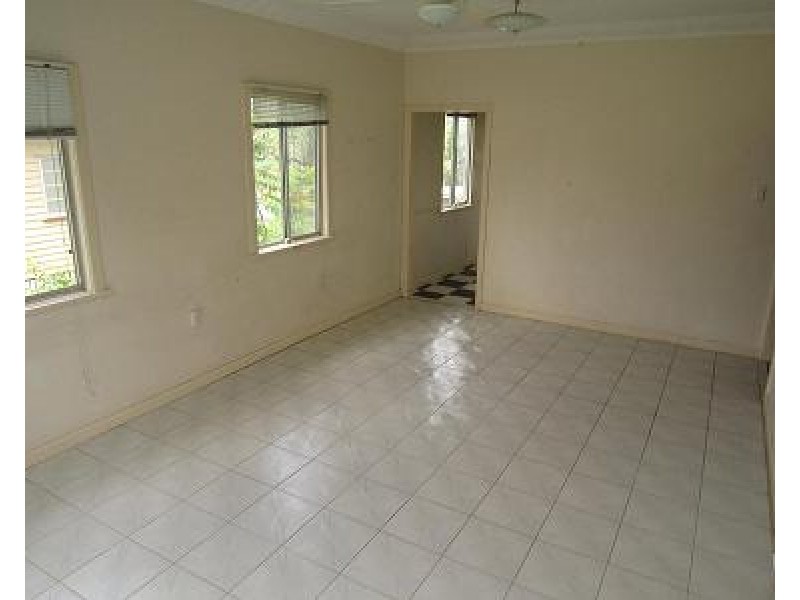 81 Creek Road, Mount Gravatt East QLD 4122