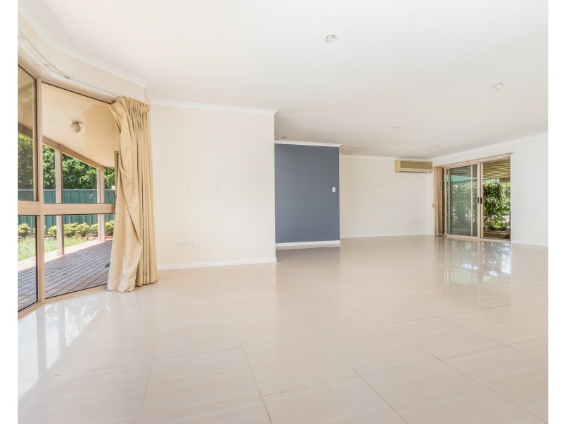 9 Malinya Place, Wishart QLD 4122