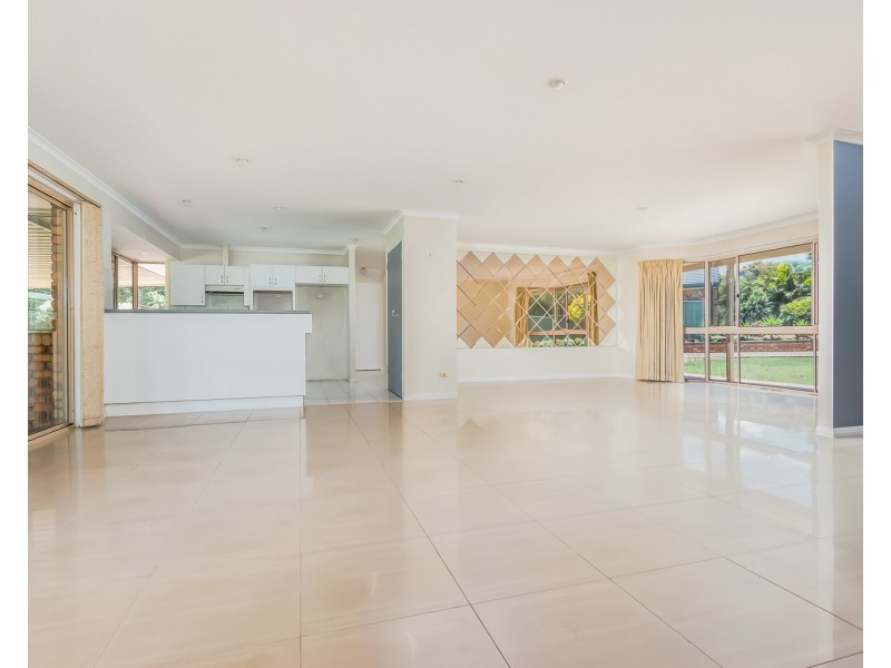 9 Malinya Place, Wishart QLD 4122