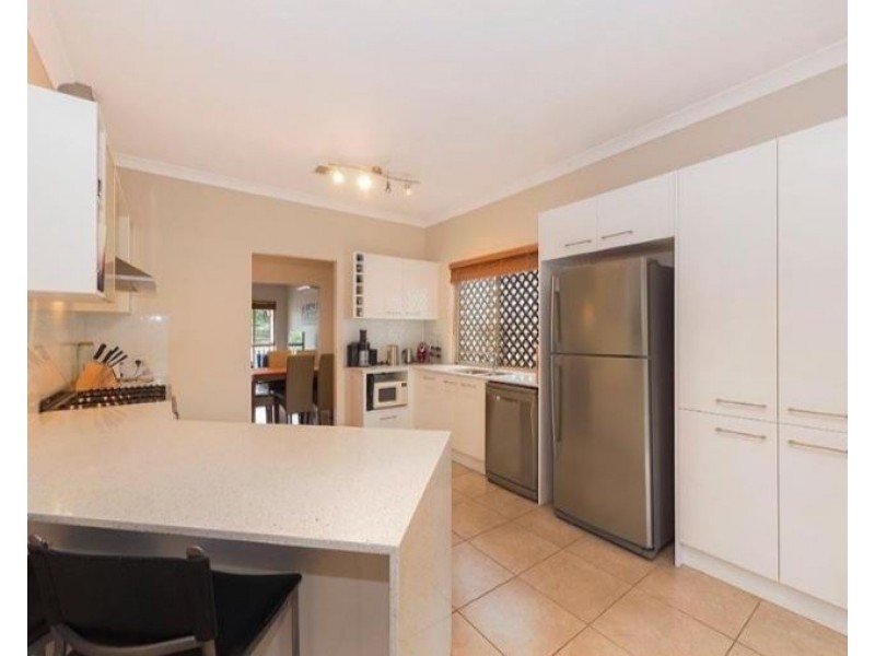 67 Junction Road, Morningside QLD 4170