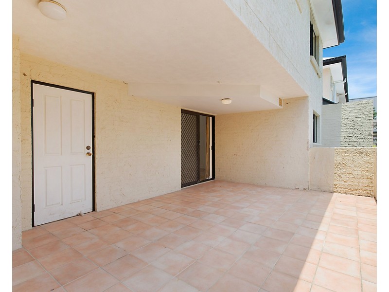 2/11 Howsan Street, Mount Gravatt East QLD 4122