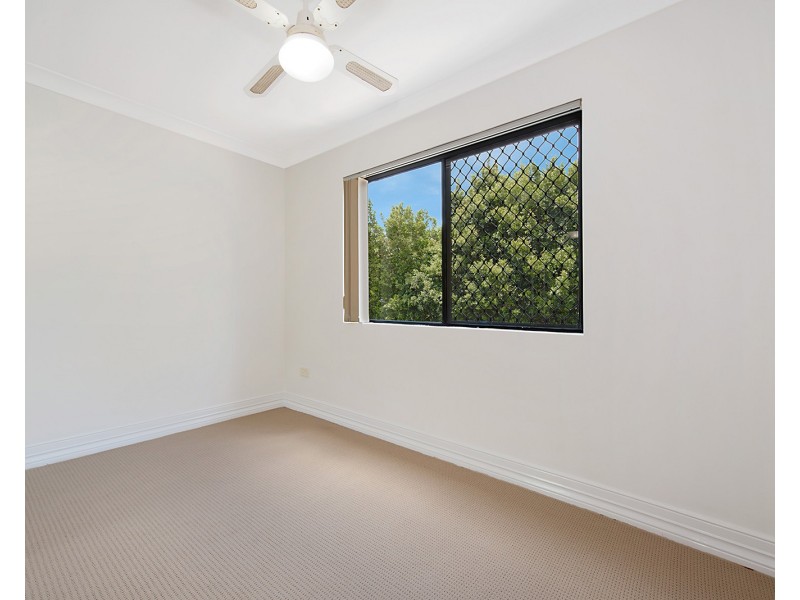 2/11 Howsan Street, Mount Gravatt East QLD 4122