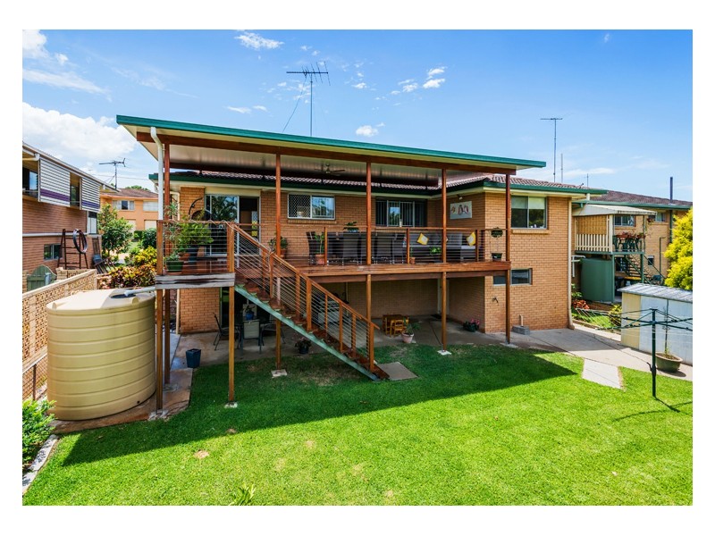 8 Colington Street, Mansfield QLD 4122