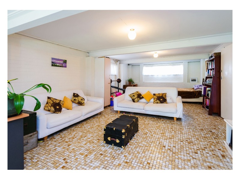 8 Colington Street, Mansfield QLD 4122