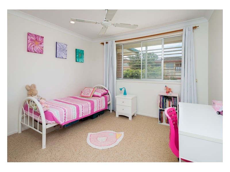 8 Colington Street, Mansfield QLD 4122