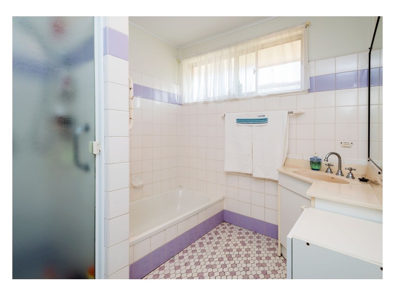 8 Colington Street, Mansfield QLD 4122