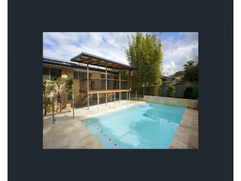 27 Menkira Street, Mansfield QLD 4122