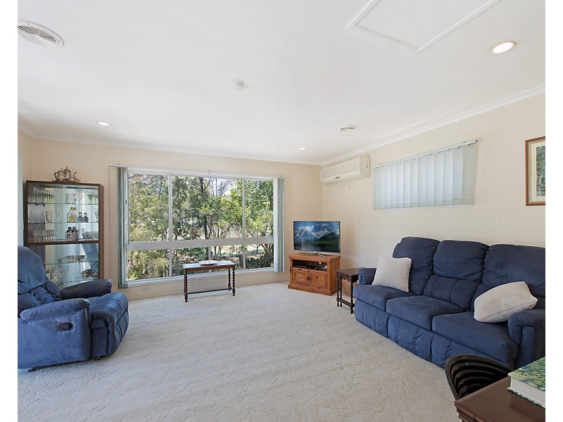 1 Mintern Street, Macgregor QLD 4109