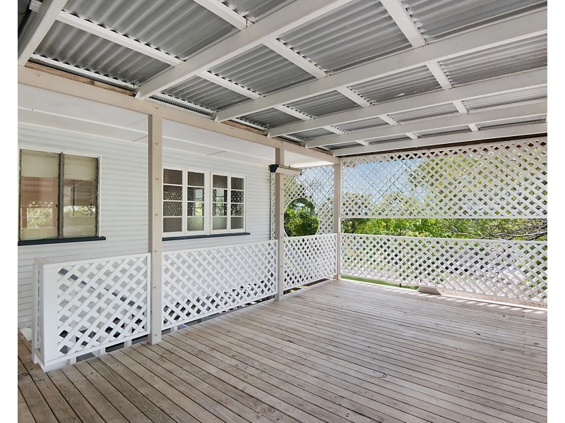 51 Hockings Street, Holland Park West QLD 4121