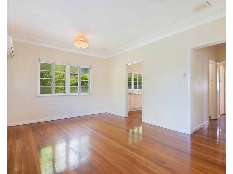 51 Hockings Street, Holland Park West QLD 4121