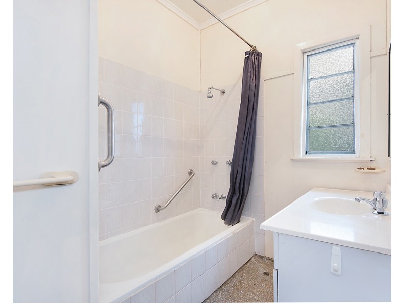 51 Hockings Street, Holland Park West QLD 4121