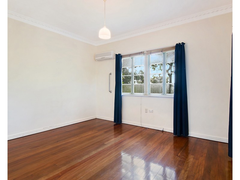 51 Hockings Street, Holland Park West QLD 4121