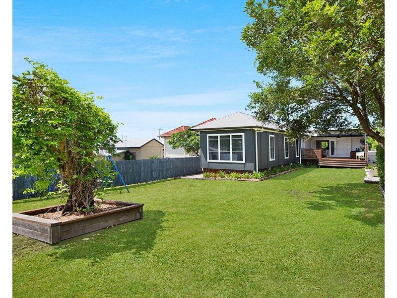 132 Broadwater Road, Mount Gravatt East QLD 4122