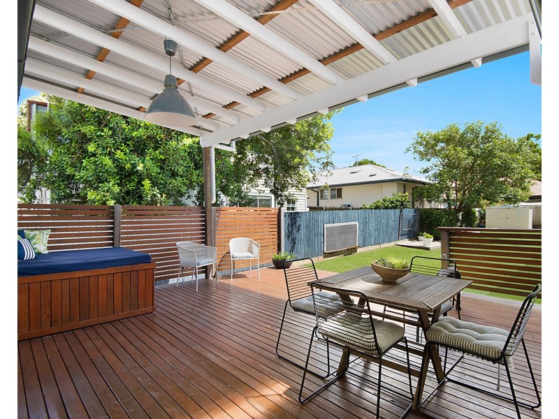 132 Broadwater Road, Mount Gravatt East QLD 4122