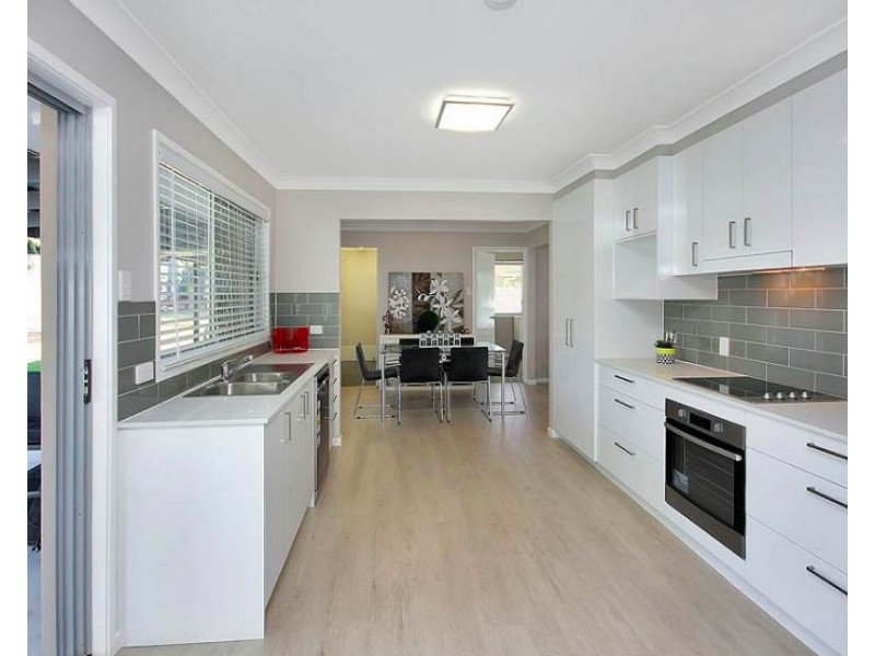 17 Holder Street, Wishart QLD 4122