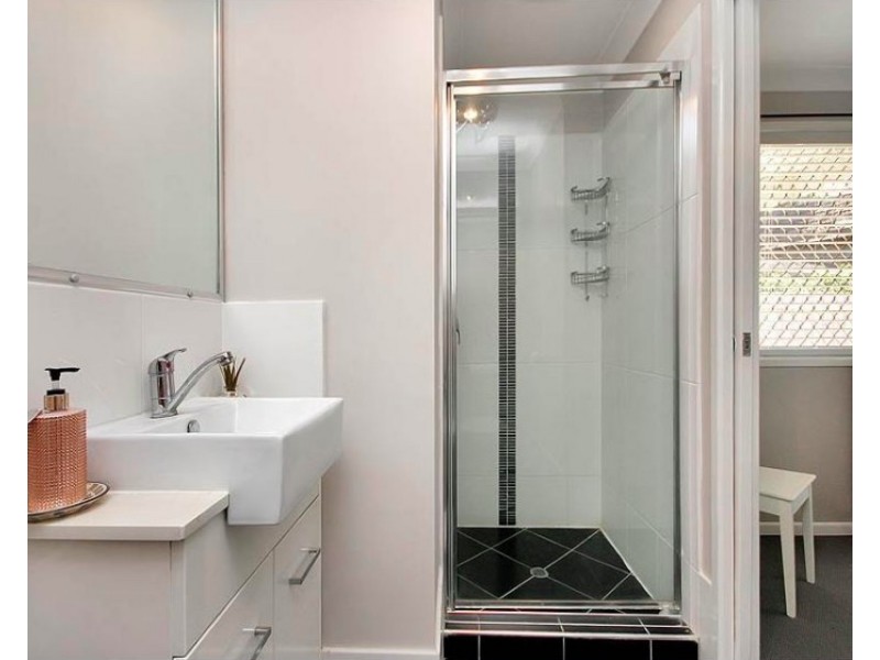 17 Holder Street, Wishart QLD 4122