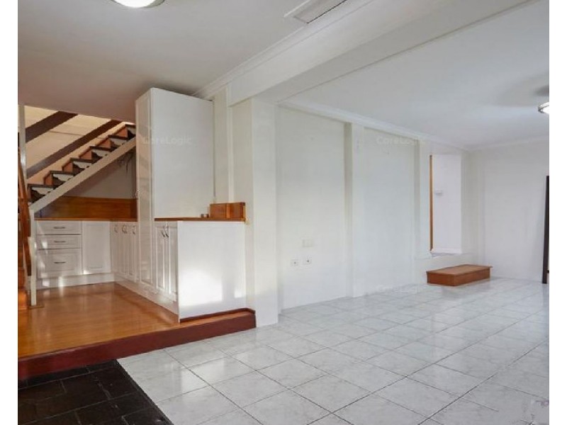124 Marshall Road, Holland Park West QLD 4121