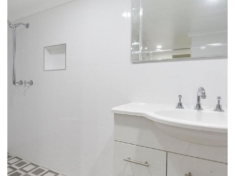 124 Marshall Road, Holland Park West QLD 4121