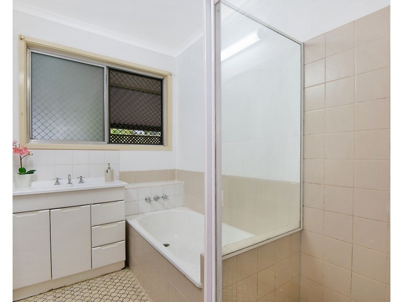 12 Hagen Street, Upper Mount Gravatt QLD 4122