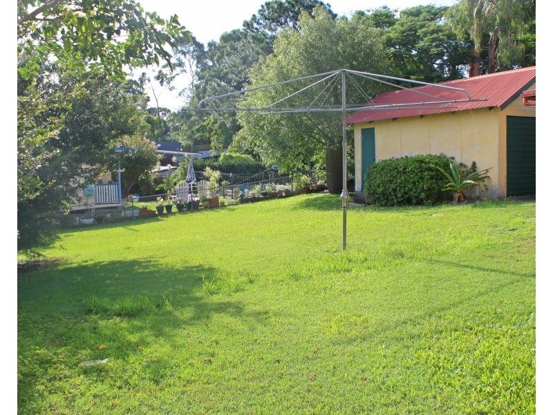 15 Burn Street, Camp Hill QLD 4152