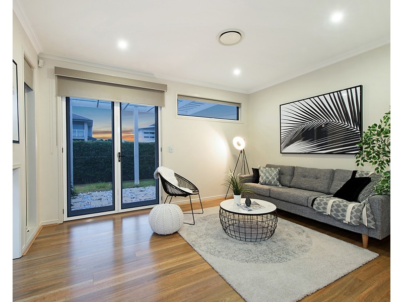 9 Southwalk Esplanade, Underwood QLD 4119