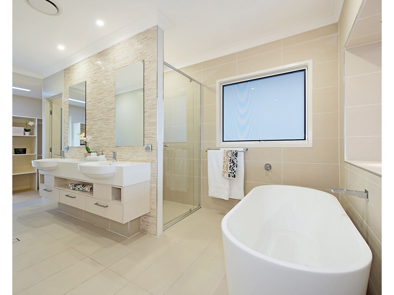 9 Southwalk Esplanade, Underwood QLD 4119
