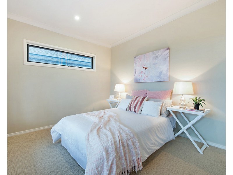 9 Southwalk Esplanade, Underwood QLD 4119